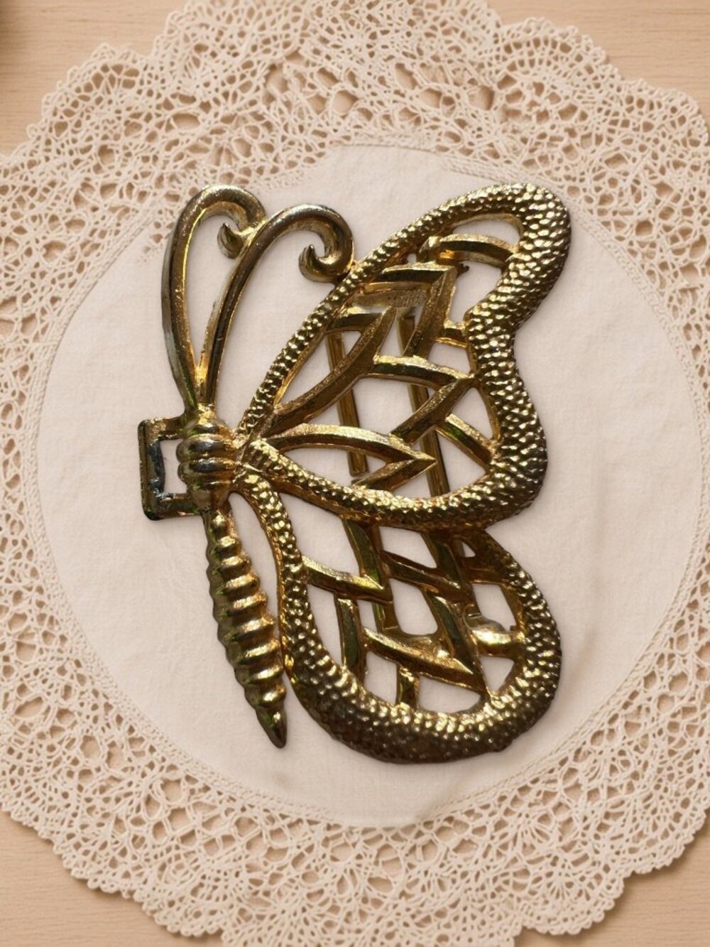 Mimi Di N Vintage Gold Tone Openwork Butterfly Belt Buckle Signed Designer